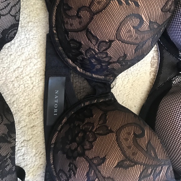 4 Natori bras and 1 Josie by Natori bra - Picture 3 of 5