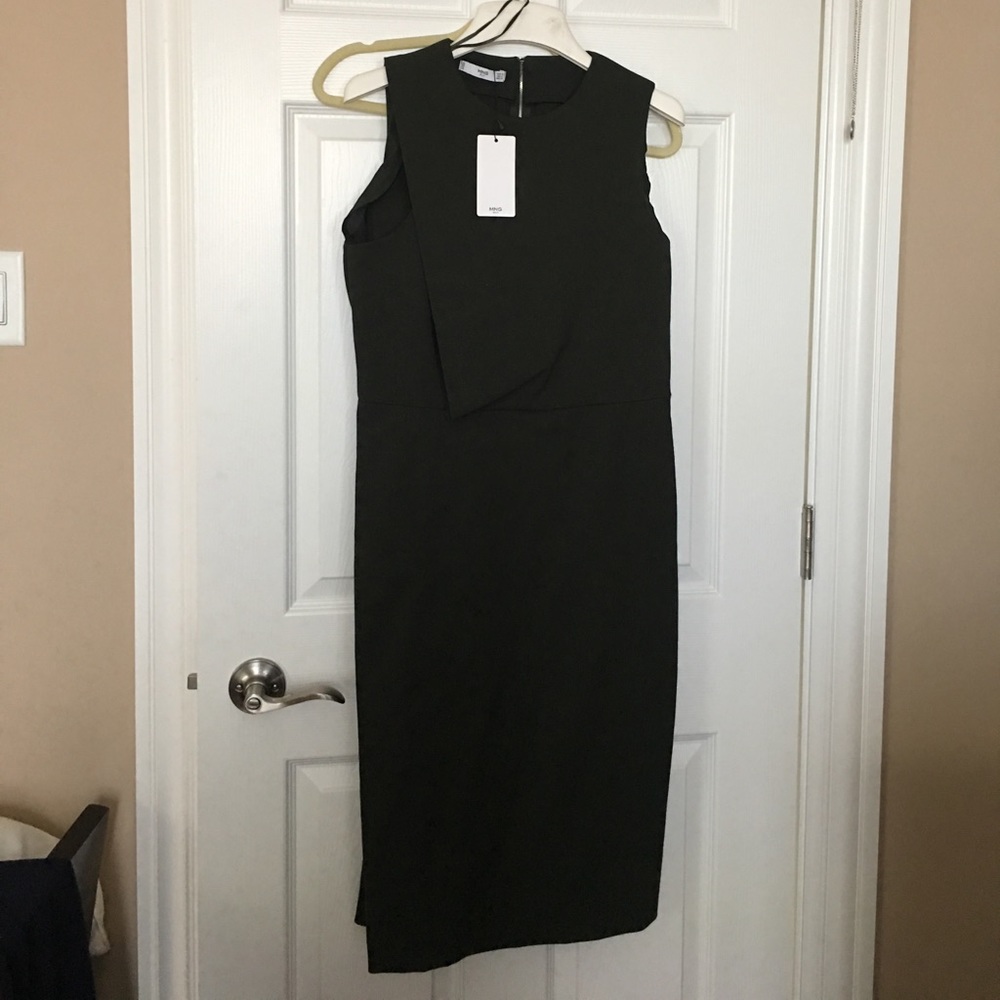 Dark green pencil dress