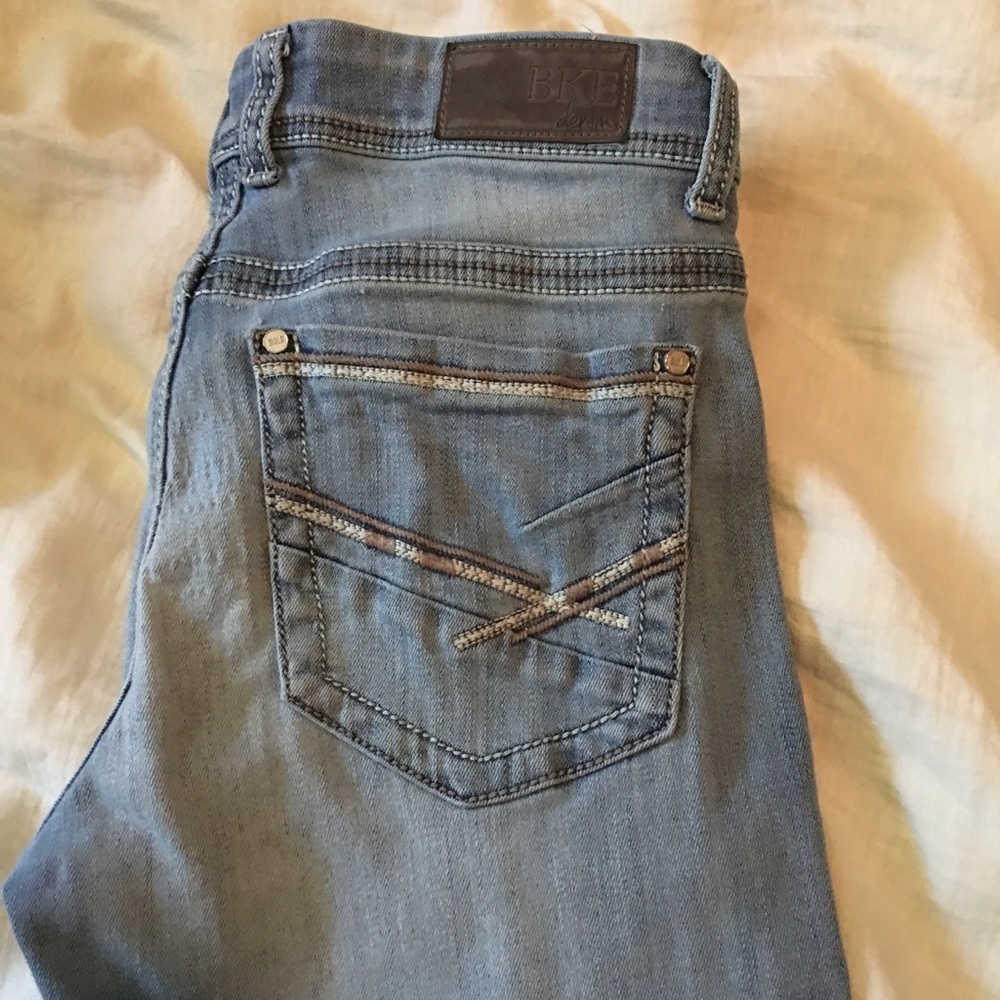 Buckle Jeans