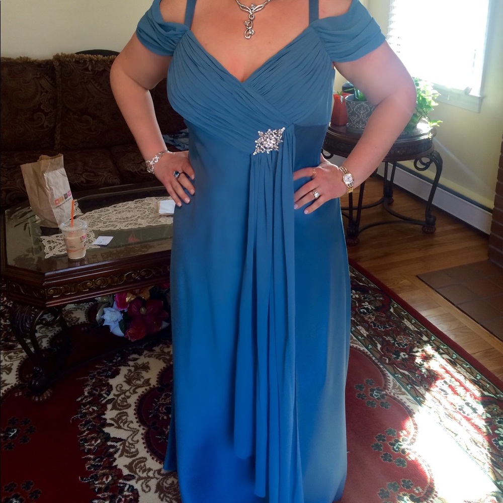 Beautiful blue dress size 16w
