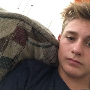 Meet your Posher, Zachary