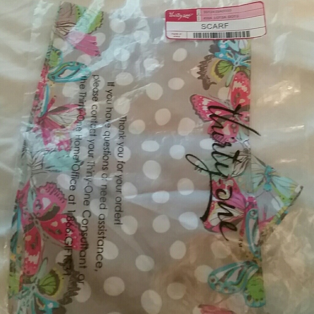 Lotsadots 31 scarf