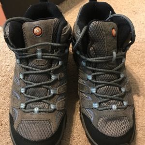 Women's Merrell Waterproof Hiking Boots, BRAND NEW