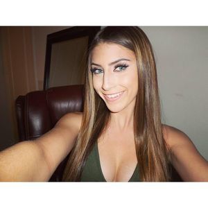 Meet your Posher, Aliciya