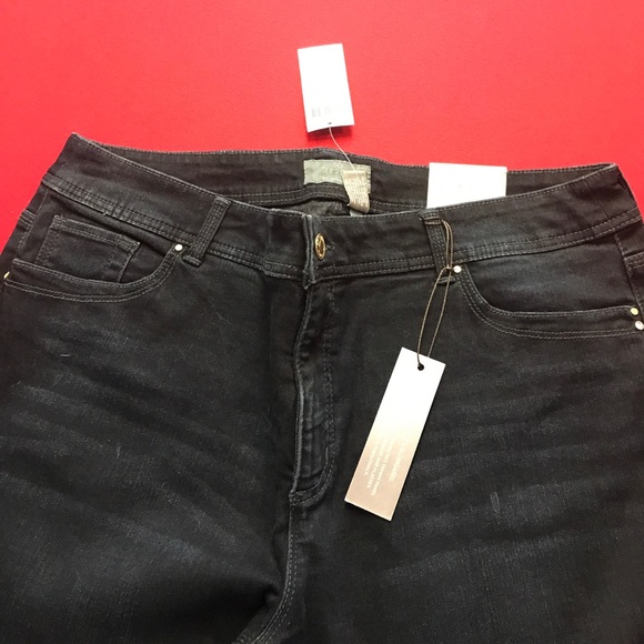 Chico's jeans 👖  so slimming new with tag - Picture 2 of 5