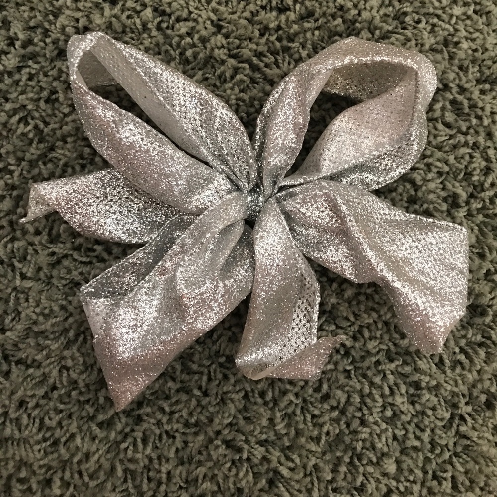 Sparkly bow