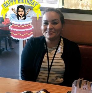 Meet your Posher, Cynthia