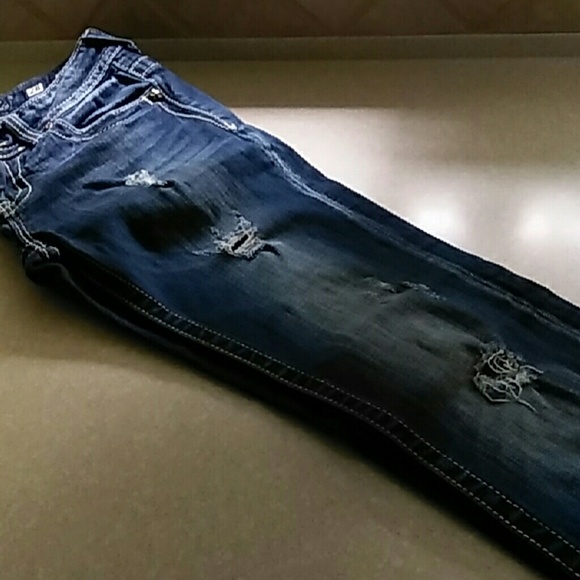 Miss Me 28 JE 5002B18L exclusively for Buckle - Picture 8 of 8