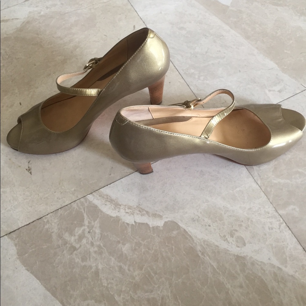 Shoes - Picture 2 of 2