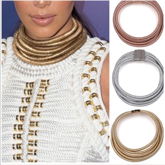 Gold, Rose or Black 5 Ring Collar Statement Choker - Picture 8 of 8