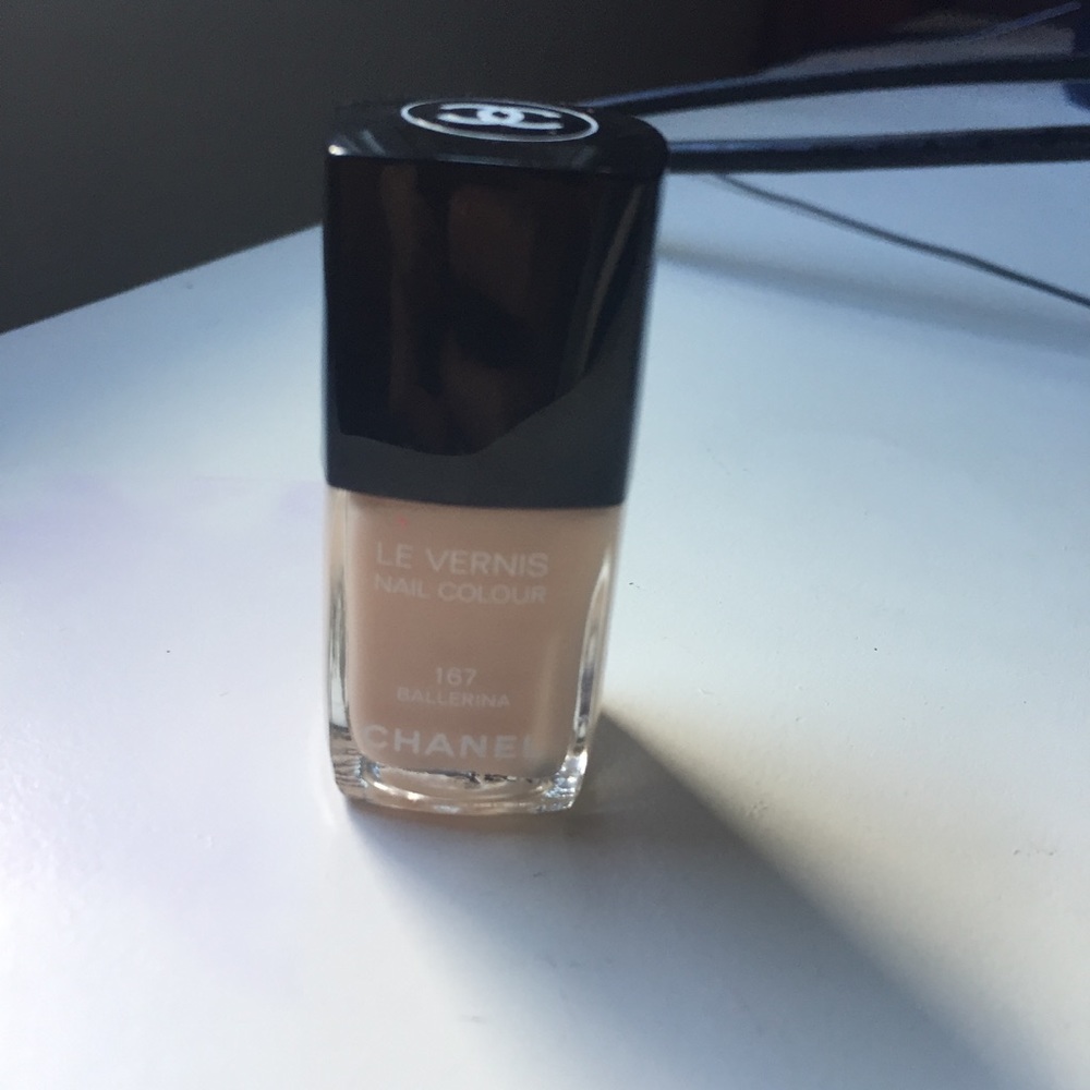 Chanel nail polish