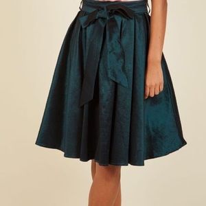 NWT Modcloth Green Taffeta Skirt