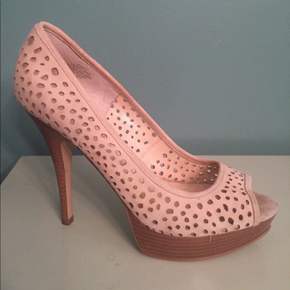 Enzo Angiolini beige suede cutout pattern heels
