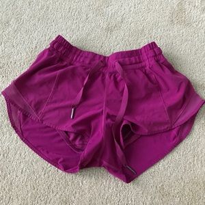 LULULEMON HOTTY HOT SHORTS