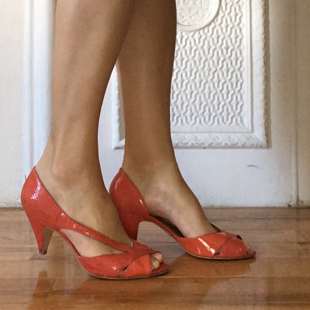 BCBGirls Retro Kitten Heel - Picture 4 of 4
