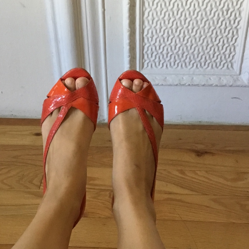 BCBGirls Retro Kitten Heel - Picture 3 of 4