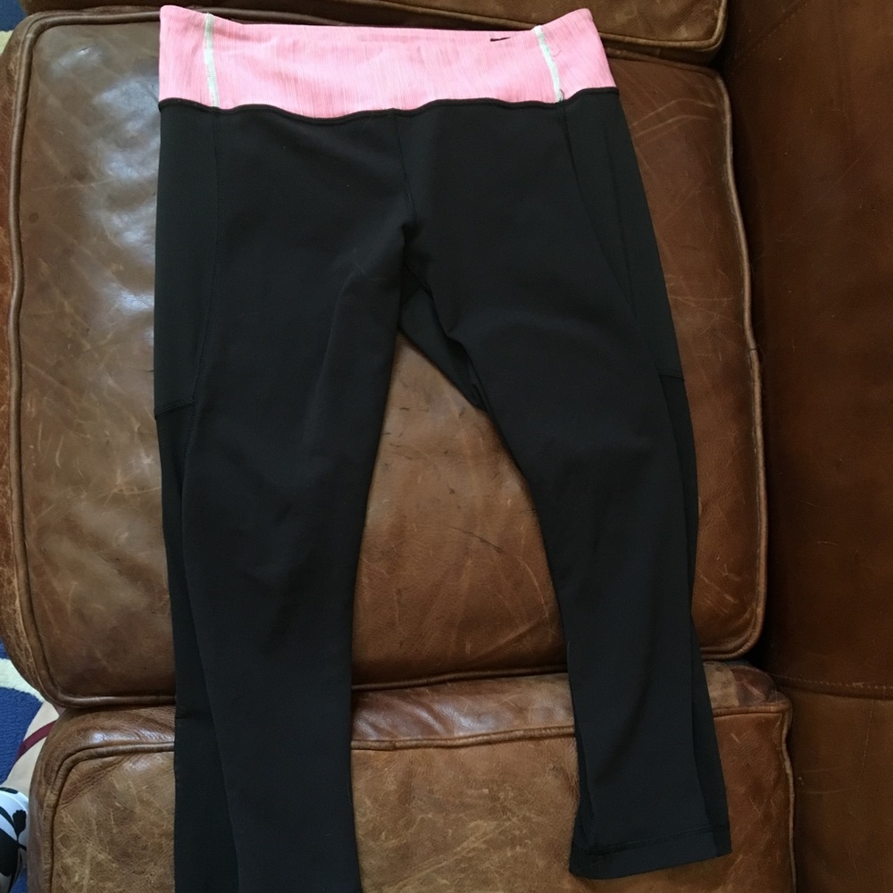 EUC Lululemon crop pant