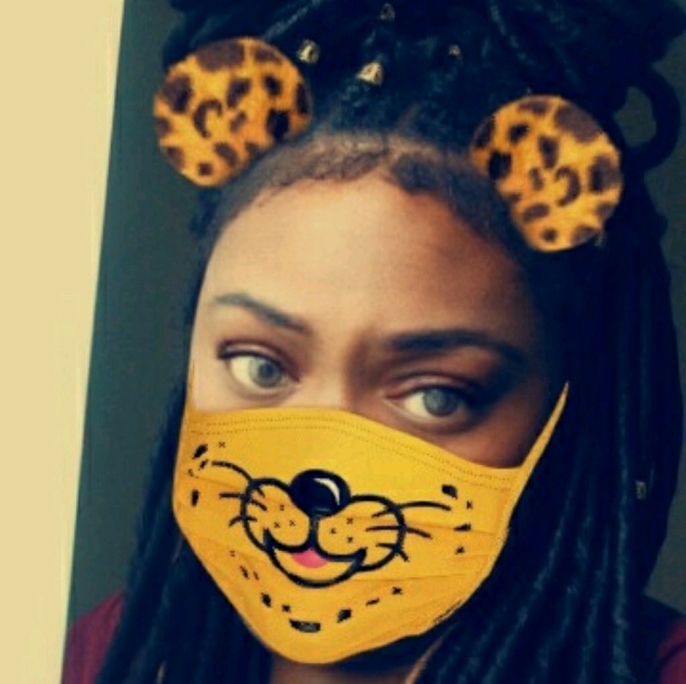 Meet your Posher, Lady