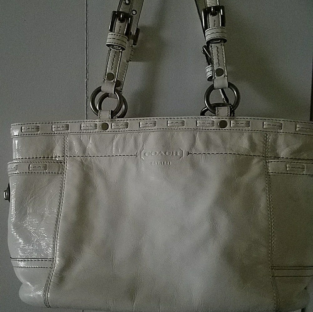 Coach shoulder bag