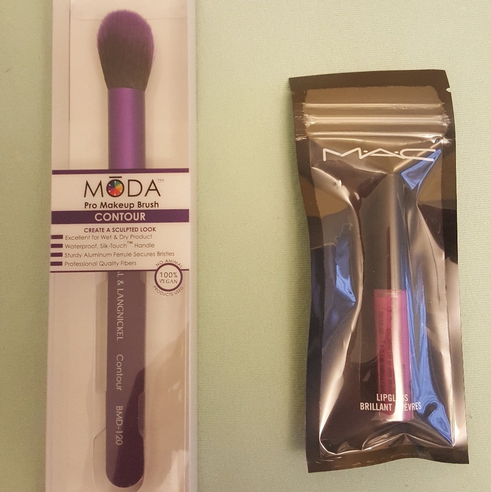 Makeup bundle NWT