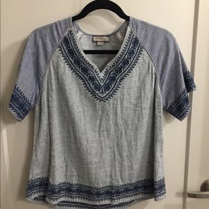 Blue pattern top