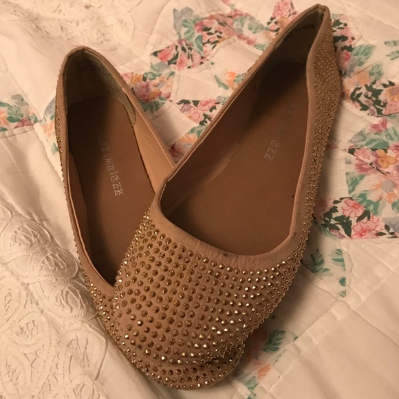 Stud flats . - Picture 1 of 1