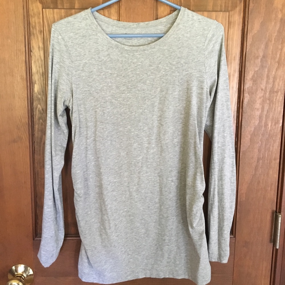 GAP maternity crew long sleeve