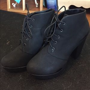 Bella Maria heeled booties