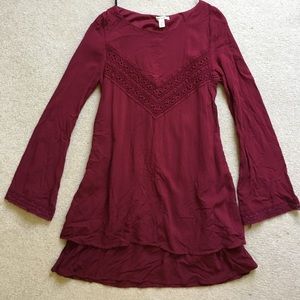 Francesca's Long Sleeve maroon colored dress