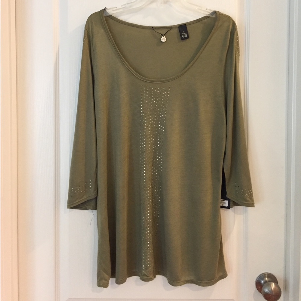 Olive green jeweled 3/4 sleeve shirt