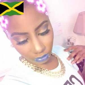 Meet your Posher, Regina-nina