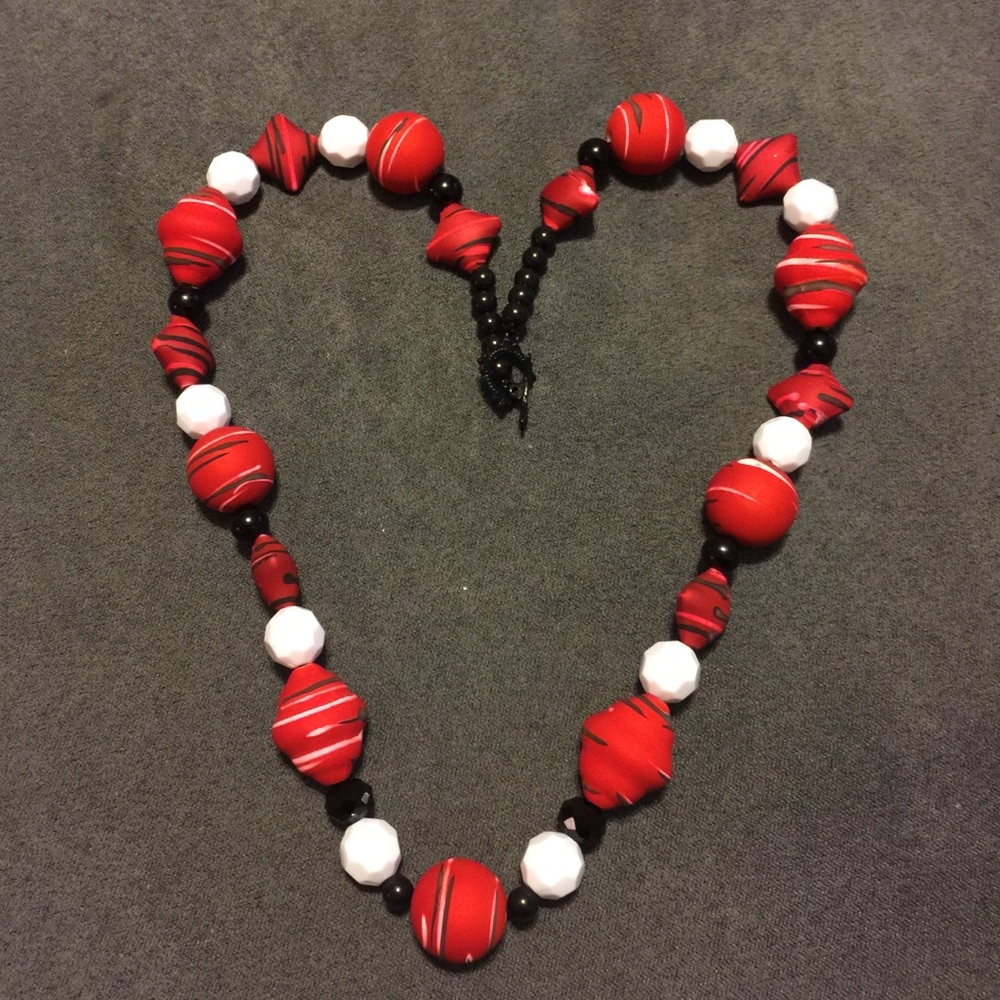 ‼️SOLD‼️Handmade - Lovely Ladies - Necklace