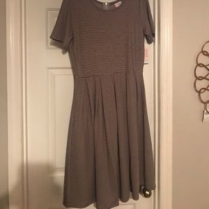 Size L LuLaRoe Amelia Dress