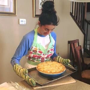 Meet your Posher, Laura