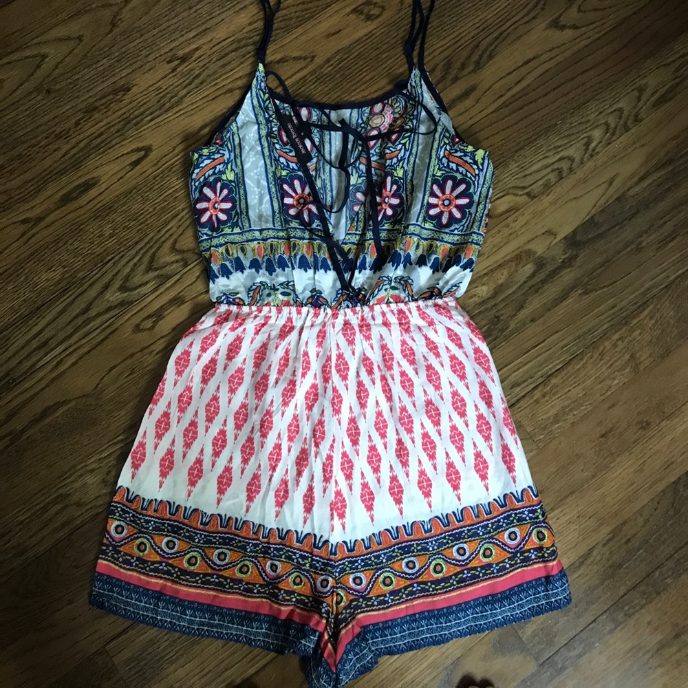 Patterned romper - Picture 3 of 3