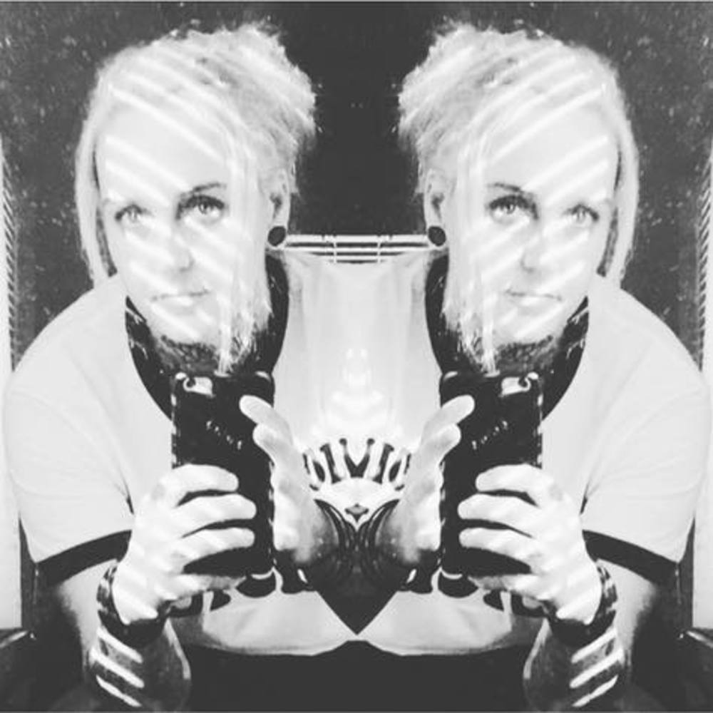 Meet your Posher, Tiana