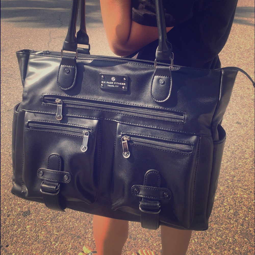 Six Pack Fitness Bag* Make An Offer!