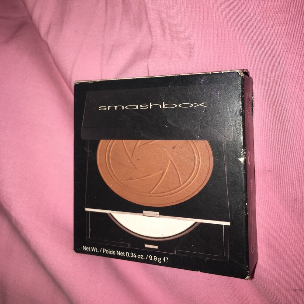 Smashbox powder foundation