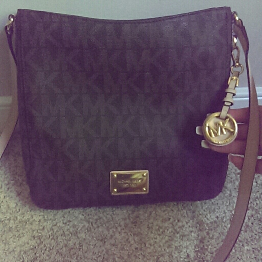 MICHAEL KORS - Jet Set Logo Crossbody
