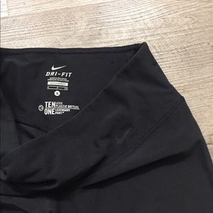 Nike cropped leggings
