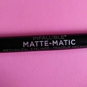 Matte-Matic mechanical eyeliner