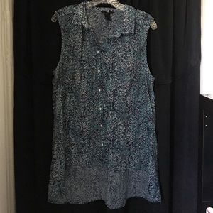 H&M blue patterned top