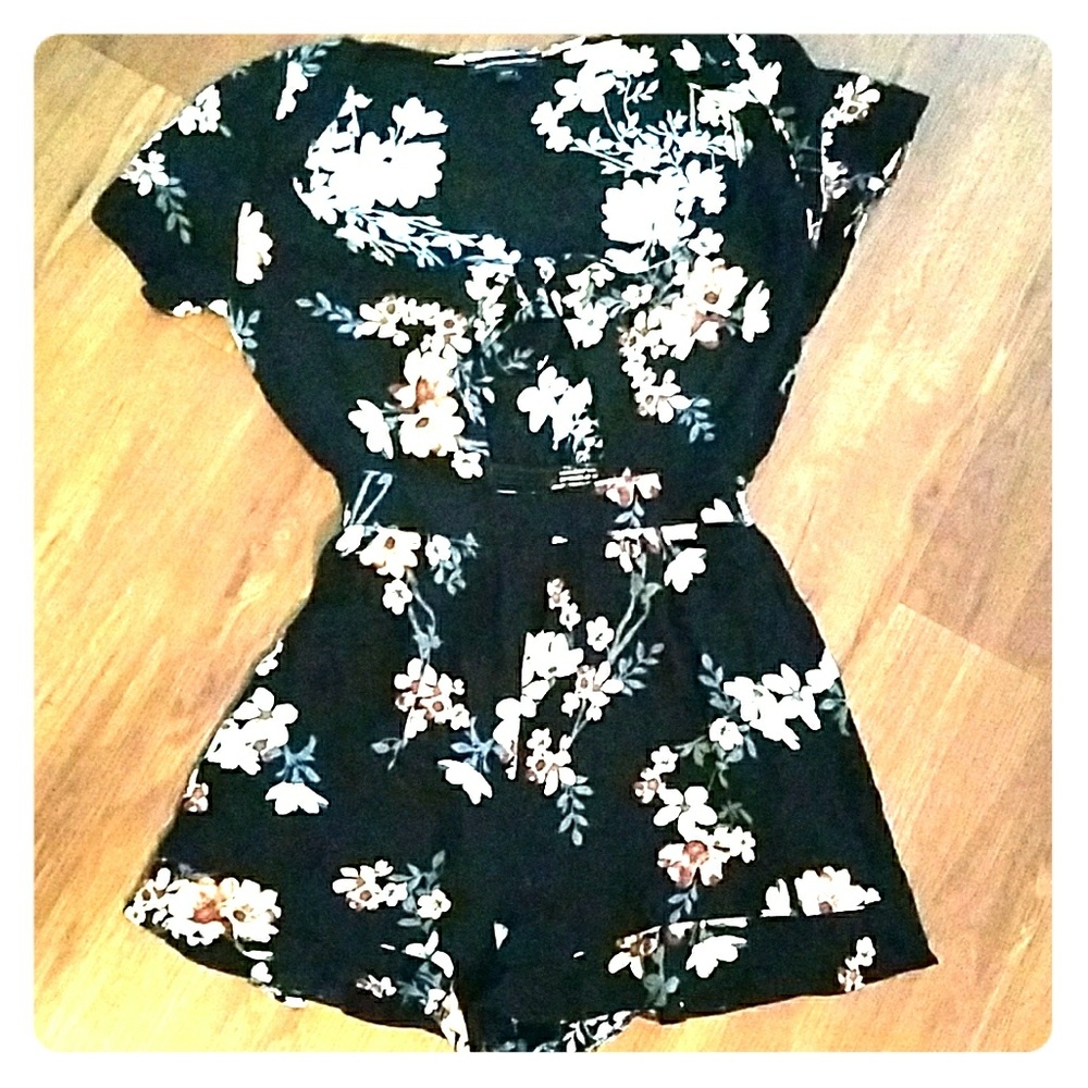 American eagle romper