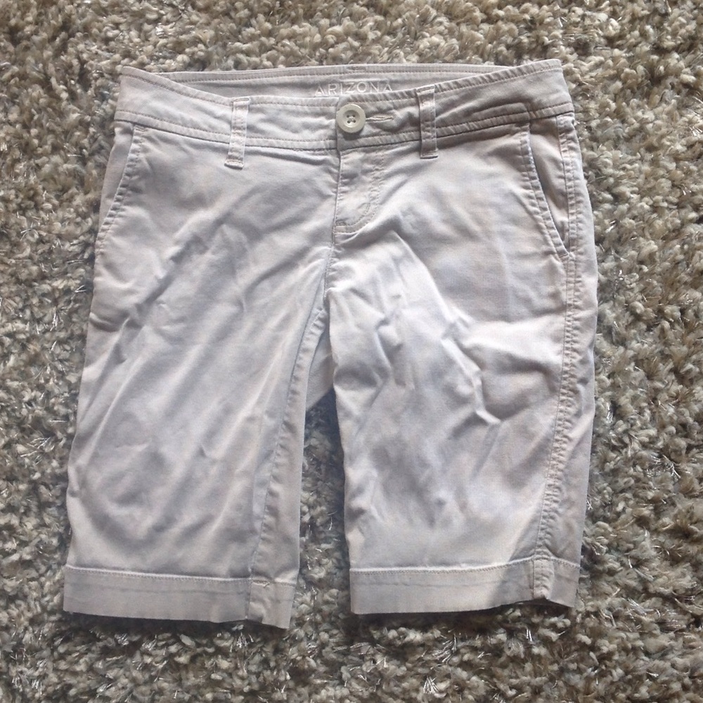 Arizona Uniform Khaki Shorts ✨