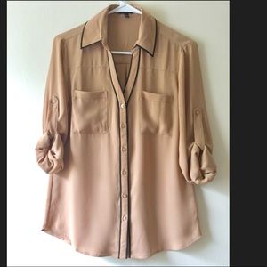 NWOT Express Portofino top. Neverworn. Proflooks👜