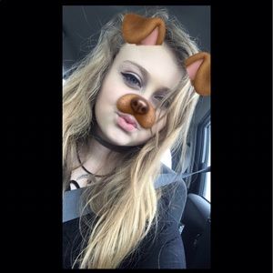 Meet your Posher, Isabelle