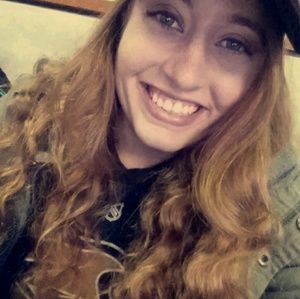 Meet your Posher, Carissa