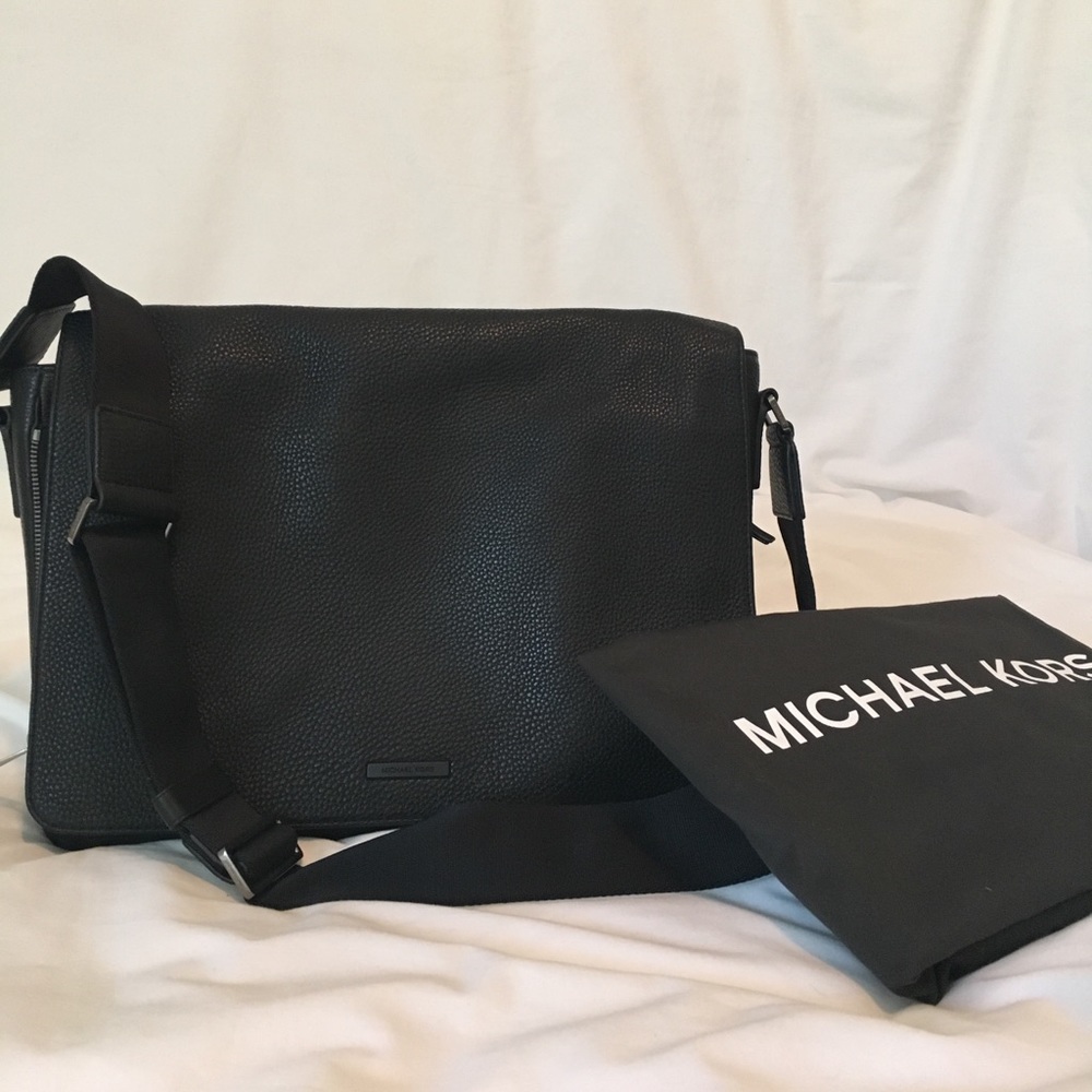 Men's Michael Kors messenger bag