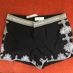 Joie NWT getardine short.