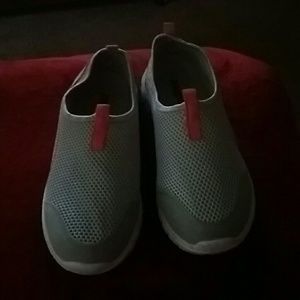Mesh gray and pink sneakers only wore  twice